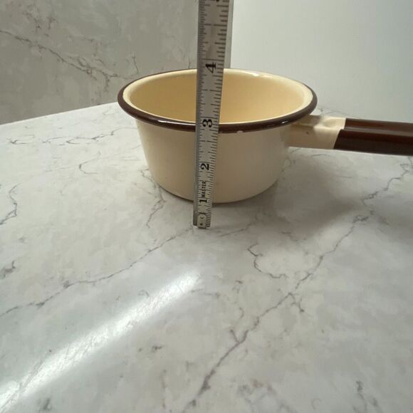 Vintage Enamelware Sauce Pan Beige With Brown Trim Farmhouse - Picture 7 of 7